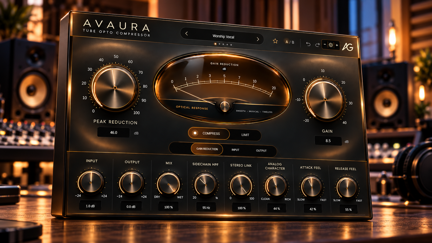 AVAURA Tube Opto Compressor abierto en una pantalla de estudio